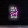 LED neon nápis - 'Eat sleep sing repeat' mikrofon -  Světelná reklama na zeď hudebního klubu nebo karaoke baru